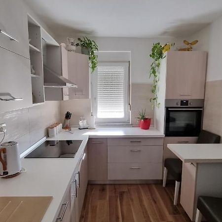 Apartman Ori Umag Eksteriør bilde