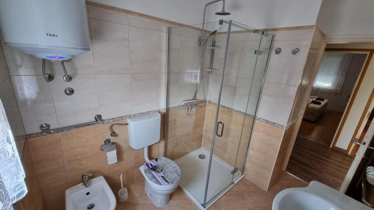 Apartman Ori Umag Eksteriør bilde