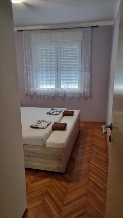 Apartman Ori Umag Eksteriør bilde